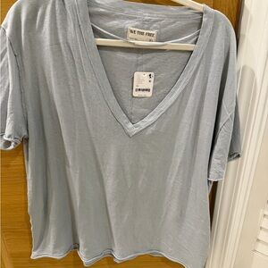 We The Free Light Gray V-Neck Short Sleeve Tee